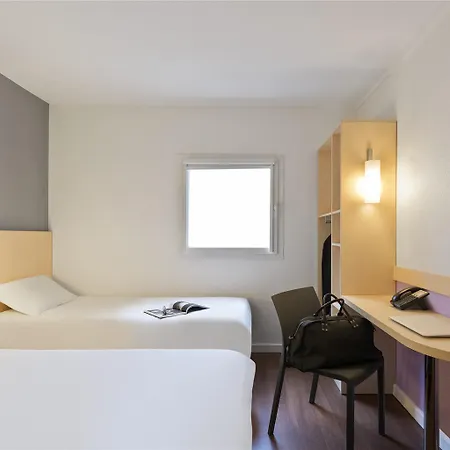Hotel Ibis Budget Centre 2*
