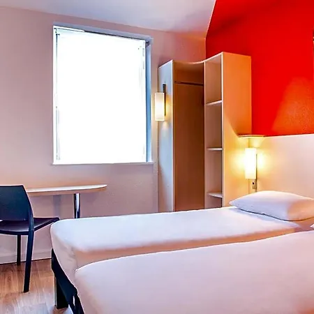 Hotel Ibis Budget Centre 2*