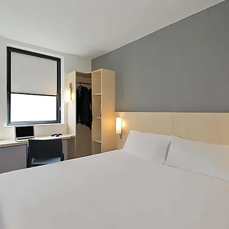 Ibis Budget Centre Cannes