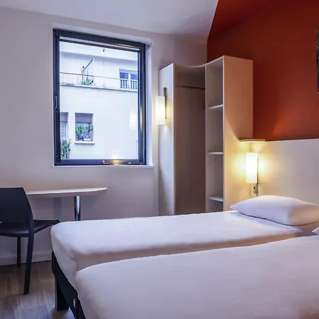 Ibis Budget Centre 2*